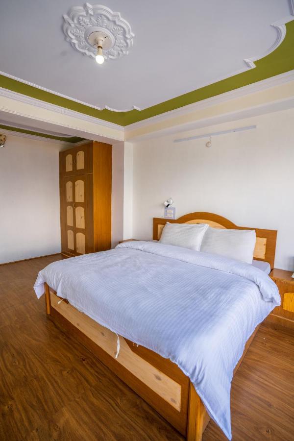 Hotel Kalpa Deshang Exterior photo