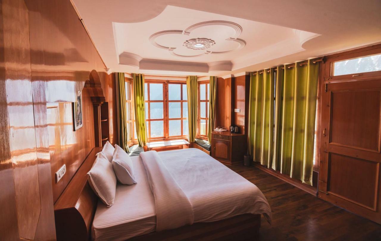 Hotel Kalpa Deshang Exterior photo